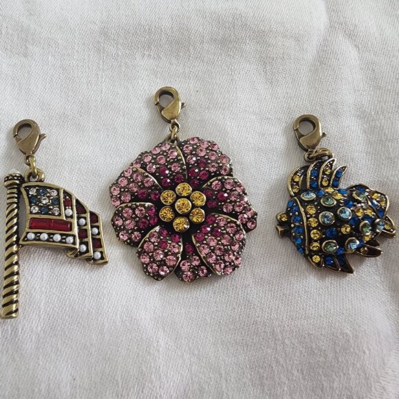 HEIDI DAUS CRYSTAL SET OF 3 CHARMS -NEW - Picture 1 of 7